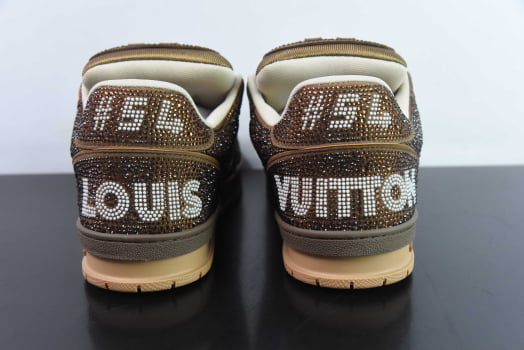 LOUIS VUITTON SNEAKER